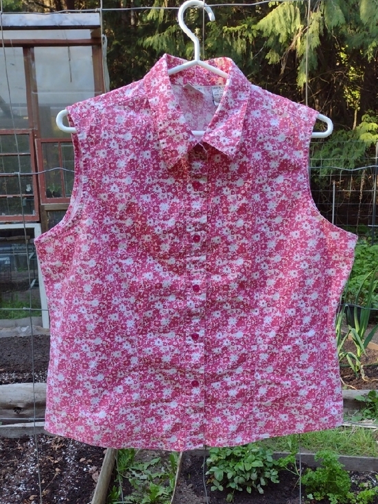 Faded Glory Tops - Vintage Sleeveless Pink Floral Button-Up Shirt